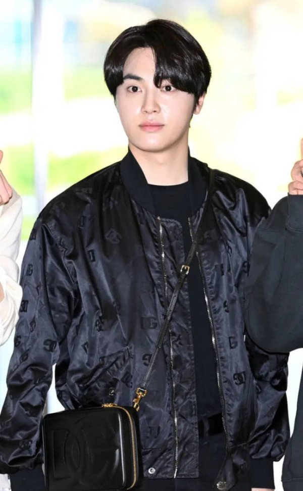 泛策略 周鹤年晒手写道歉信否认嫖娼